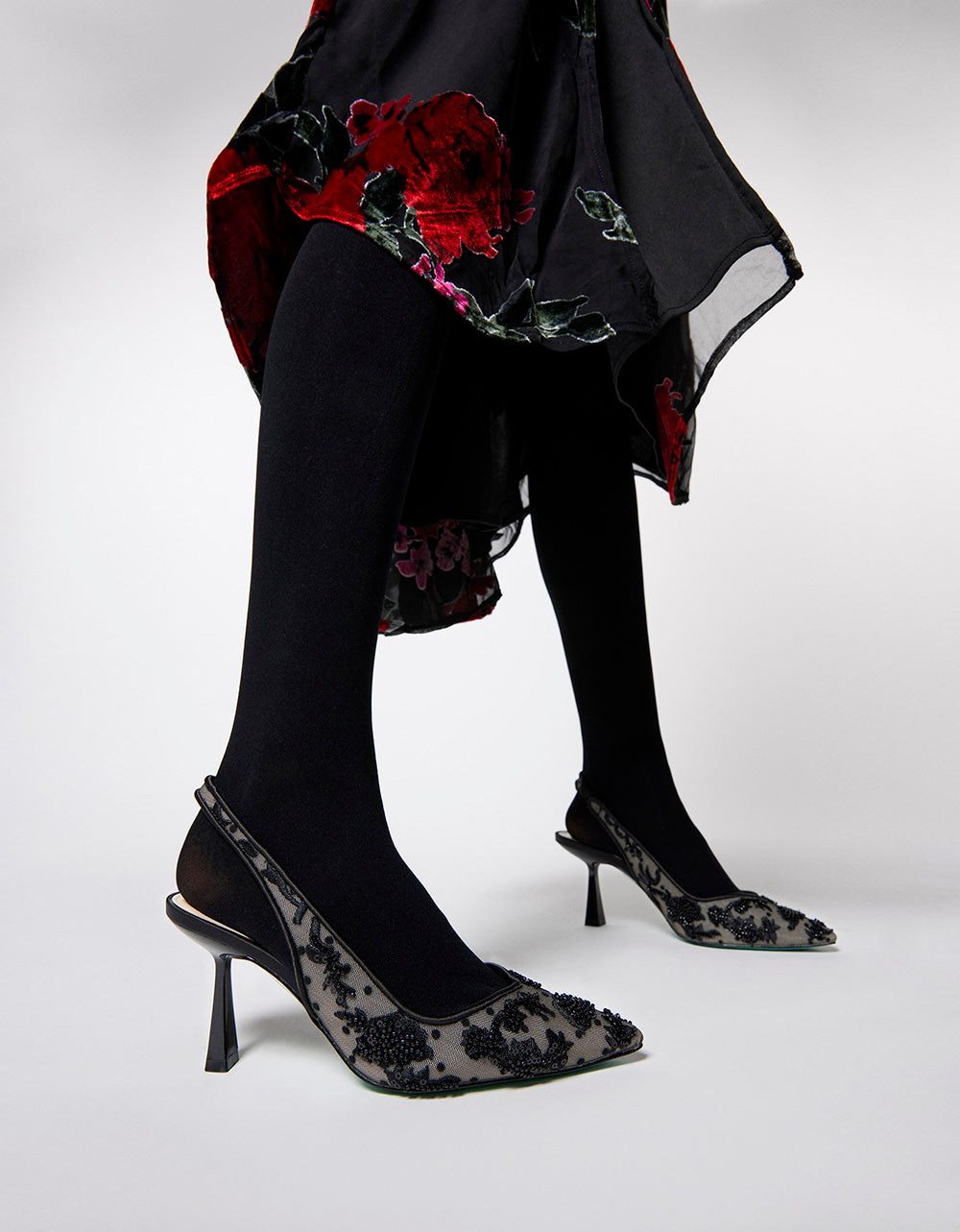 NIKKI BLACK - Image 15